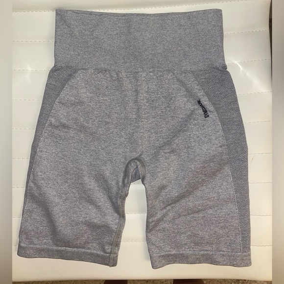 Gymshark flex biker shorts, grey, size S - Picture 2 of 3